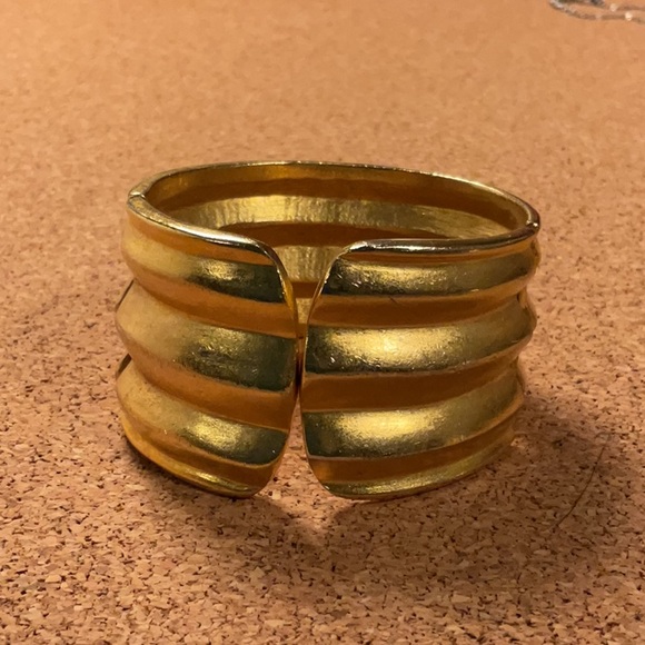 Chico's Gold Ribbed Bracelet - Picture 4 of 4